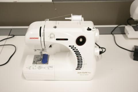 Janome Jem Gold 660 Sewing Machine